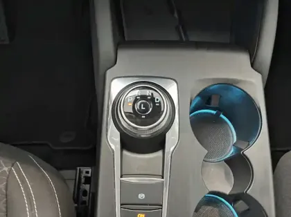 Photo 7 Ford Kuga 2.5 Duratec 180ch Hybrid FlexiFuel Titanium Business Powershift