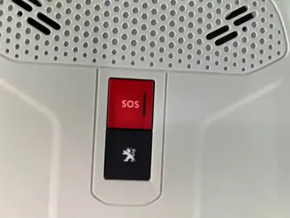 Photo 114 Peugeot 2008  PureTech 130 S&S EAT8