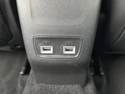 Photo 104 Peugeot 2008  PureTech 130 S&S EAT8