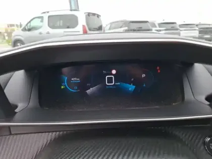 Photo 67 Peugeot 2008  PureTech 130 S&S EAT8