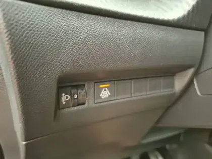 Photo 76 Peugeot 2008  PureTech 130 S&S EAT8