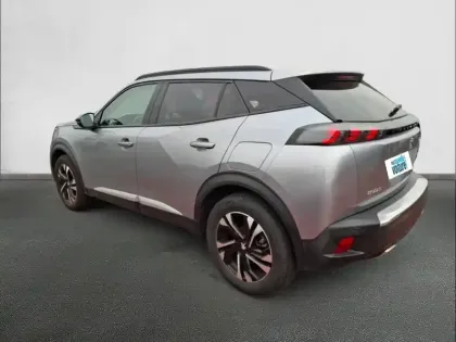 Photo 6 Peugeot 2008  PureTech 130 S&S EAT8