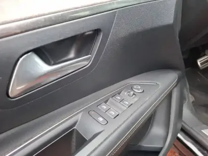 Photo 14 Peugeot 3008  Puretech 130ch S&S EAT8