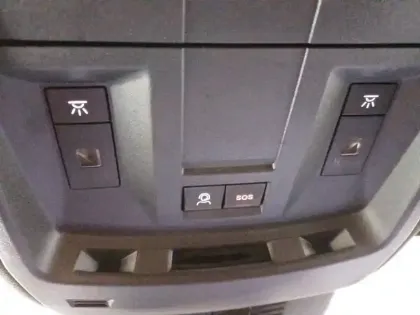 Photo 59 Peugeot 5008  Hybrid 136 e-DCS6