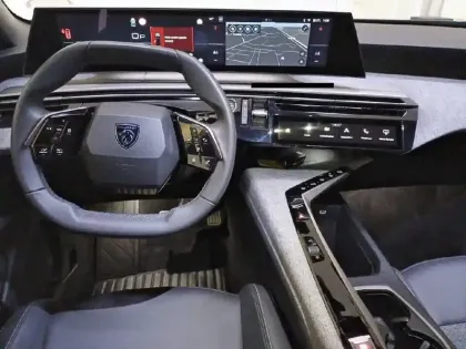 Photo 7 Peugeot 5008  Hybrid 136 e-DCS6