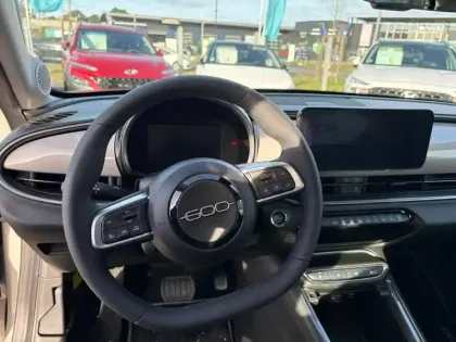 Photo 10 Fiat 600 e 156 ch 54 kWh