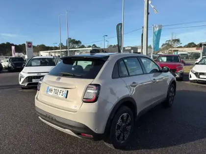 Photo 5 Fiat 600 e 156 ch 54 kWh