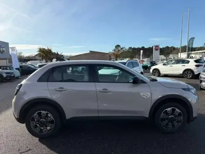 Photo 6 Fiat 600 e 156 ch 54 kWh