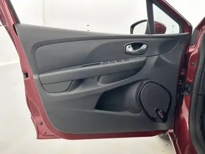 Photo 19 Renault Clio Gén. IV (B98) Ph2 Intens 5