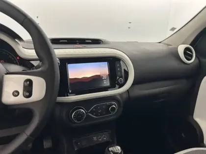 Photo 20 Renault Twingo Gén. III (C07) Ph2 Zen 5