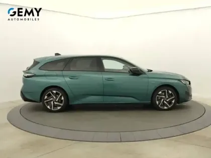 Photo 35 Peugeot 308  SW PHEV 180 e-EAT8