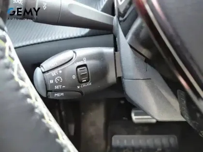 Photo 14 Peugeot 2008  Electrique 136 ch