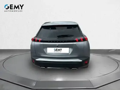 Photo 24 Peugeot 2008  PureTech 130 S&S BVM6