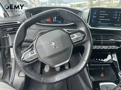 Photo 13 Peugeot 2008  PureTech 130 S&S BVM6