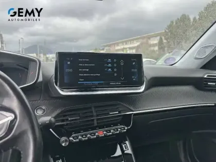 Photo 14 Peugeot 2008  PureTech 130 S&S BVM6