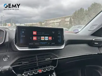 Photo 35 Peugeot 2008  PureTech 130 S&S BVM6