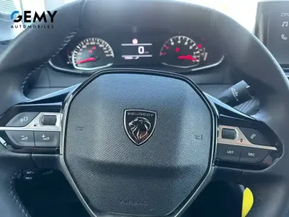 Photo 13 Peugeot 208  PureTech 75 S&S BVM5