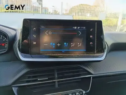 Photo 42 Peugeot 208  PureTech 75 S&S BVM5