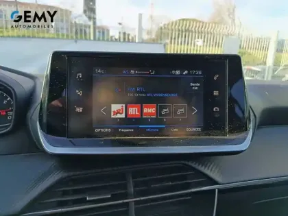 Photo 40 Peugeot 208  PureTech 75 S&S BVM5