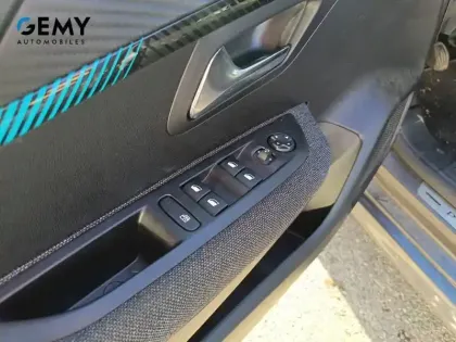 Photo 36 Peugeot 208  PureTech 75 S&S BVM5