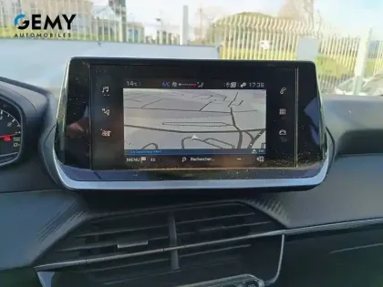 Photo 41 Peugeot 208  PureTech 75 S&S BVM5