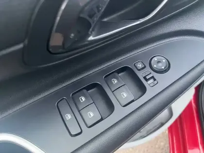 Photo 43 Hyundai I20  1.0 T-GDi 100 DCT-7 Hybrid 48V