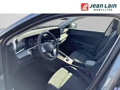 Photo 28 Volkswagen T-roc  1.5 eTSI EVO2 Hybrid 150 ch DSG7