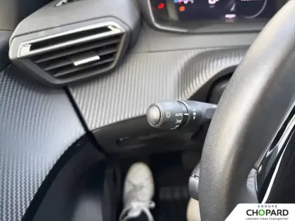 Photo 19 Peugeot 208  Hybrid 100 e-DCS6