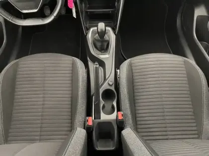 Photo 56 Peugeot 208  PureTech 75 S&S BVM5