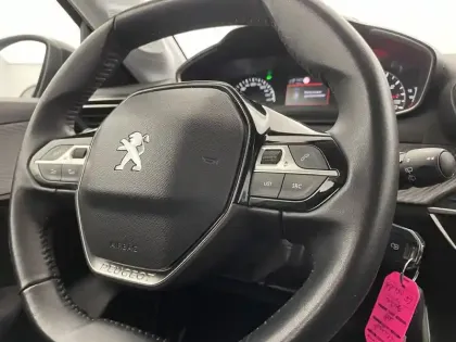 Photo 28 Peugeot 208 Gén. II Ph1 NG Style 5