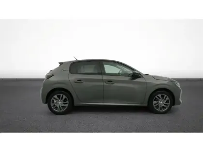 Photo 41 Peugeot 208  PureTech 75 S&S BVM5
