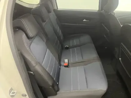 Photo 8 Dacia Jogger  Hybrid 155 7 pl