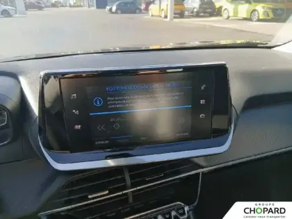 Photo 13 Peugeot 2008  PureTech 130 S&S BVM6