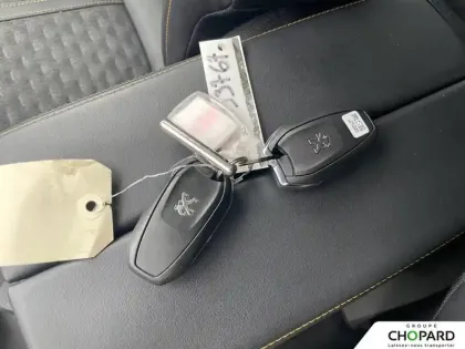 Photo 51 Peugeot 3008  Hybrid 225 e-EAT8