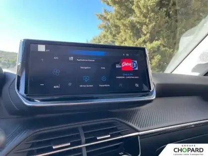 Photo 13 Peugeot 208  Hybrid 110 ch e-DCS6