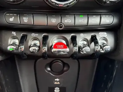 Photo 20 Mini Mini Hatch 3 Portes Cooper S 178 ch DKG7