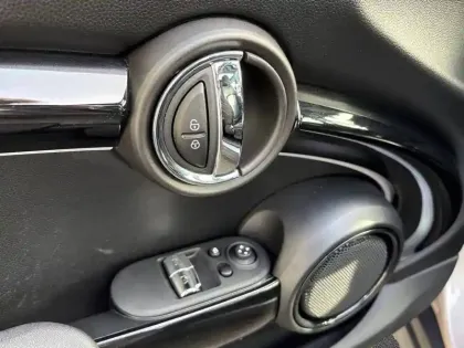 Photo 64 Mini Mini Hatch 3 Portes Cooper S 178 ch DKG7