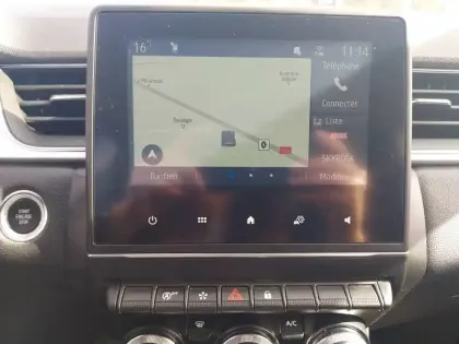 Photo 35 Renault Captur  mild hybrid 140