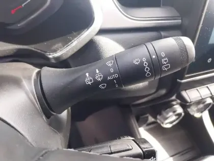 Photo 73 Renault Captur  mild hybrid 140