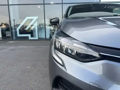 Photo 28 Renault Clio Gén. V (BJA) Ph1 NG Equilibre 5