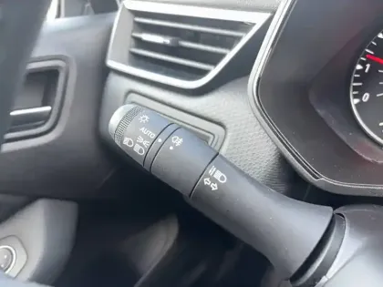 Photo 31 Renault Clio Gén. V (BJA) Ph1 NG Equilibre 5