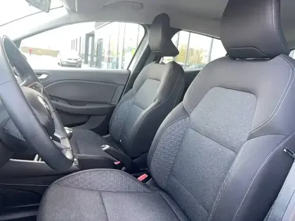 Photo 18 Renault Clio Gén. V (BJA) Ph1 NG Equilibre 5