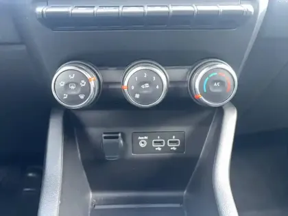 Photo 57 Renault Clio Gén. V (BJA) Ph1 NG Equilibre 5