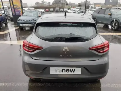 Photo 6 Renault Clio Gén. V (BJA) Ph1 NG Equilibre 5