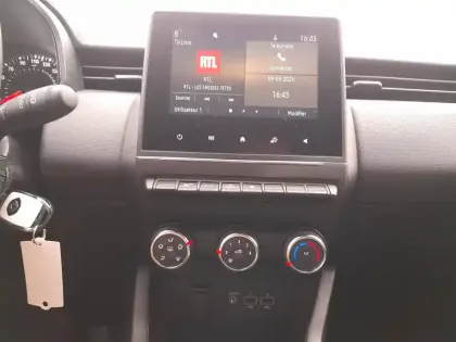 Photo 9 Renault Clio Gén. V (BJA) Ph1 NG Equilibre 5