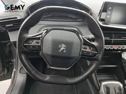 Photo 49 Peugeot 208  PureTech 75 S&S BVM5