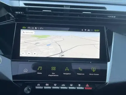 Photo 29 Peugeot 308  SW Hybrid 145 e-DCS6