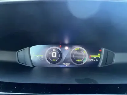 Photo 32 Peugeot 308  SW Hybrid 145 e-DCS6