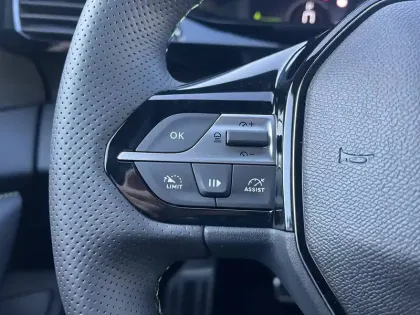 Photo 50 Peugeot 308  SW Hybrid 145 e-DCS6