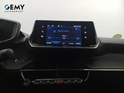 Photo 13 Peugeot 2008  BlueHDi 130 S&S EAT8